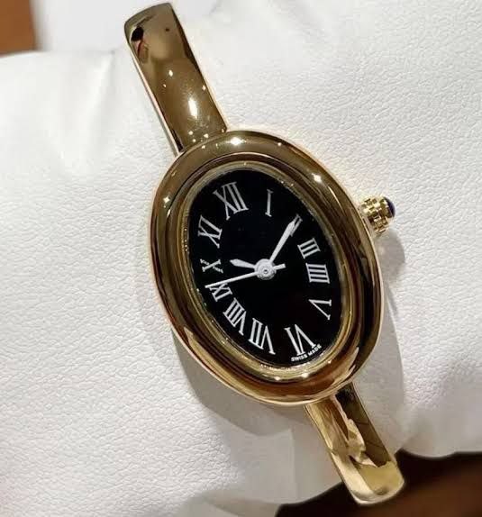 Cartier Baignoire Gold black