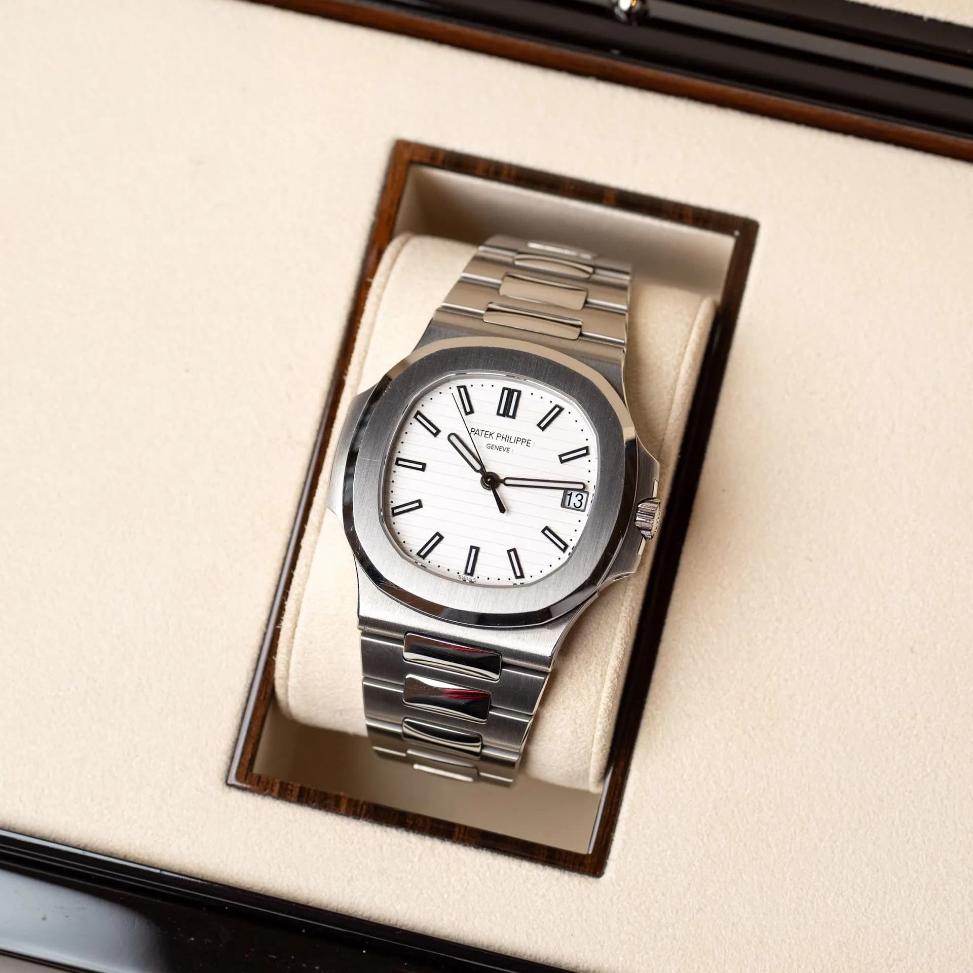 Patek Philippe 5711/1A-011 Blanc