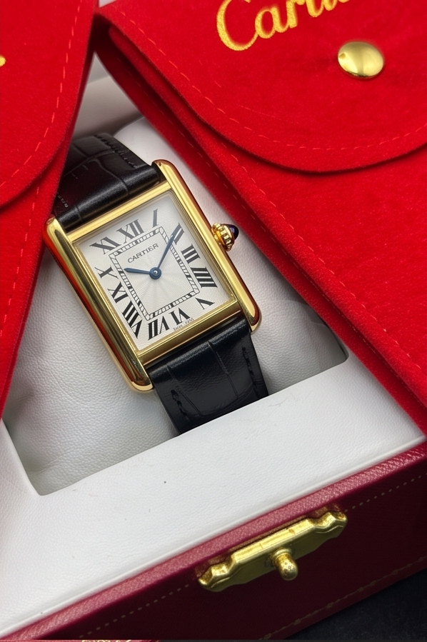 Cartier tank louis en or black